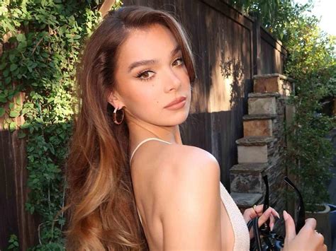 hailee steinfeld ever been nude|Hailee Steinfeld Nude Photos & Videos